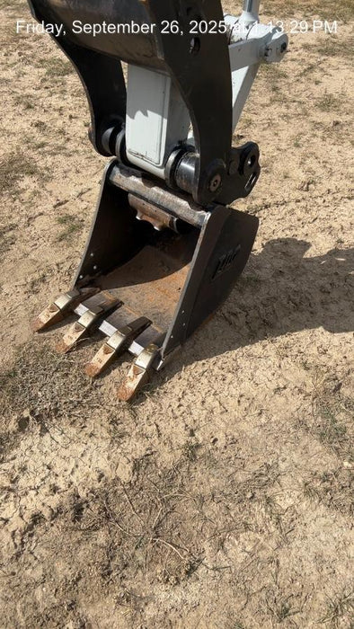 2025 TAKEUCHI 18" HD Bucket - Takeuchi