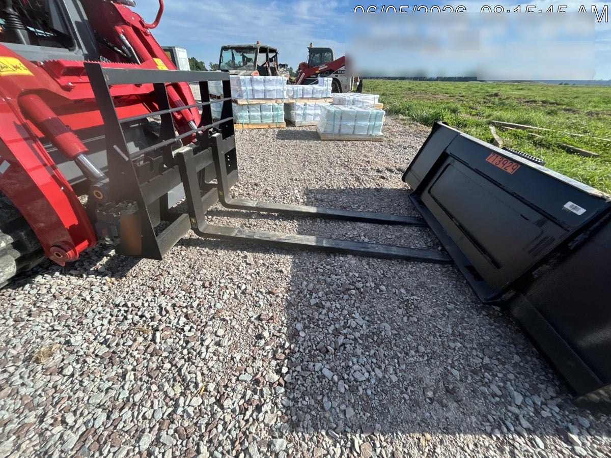 2026 ARROW MATERIAL HANDLING 72" Pallet Forks - Arrow