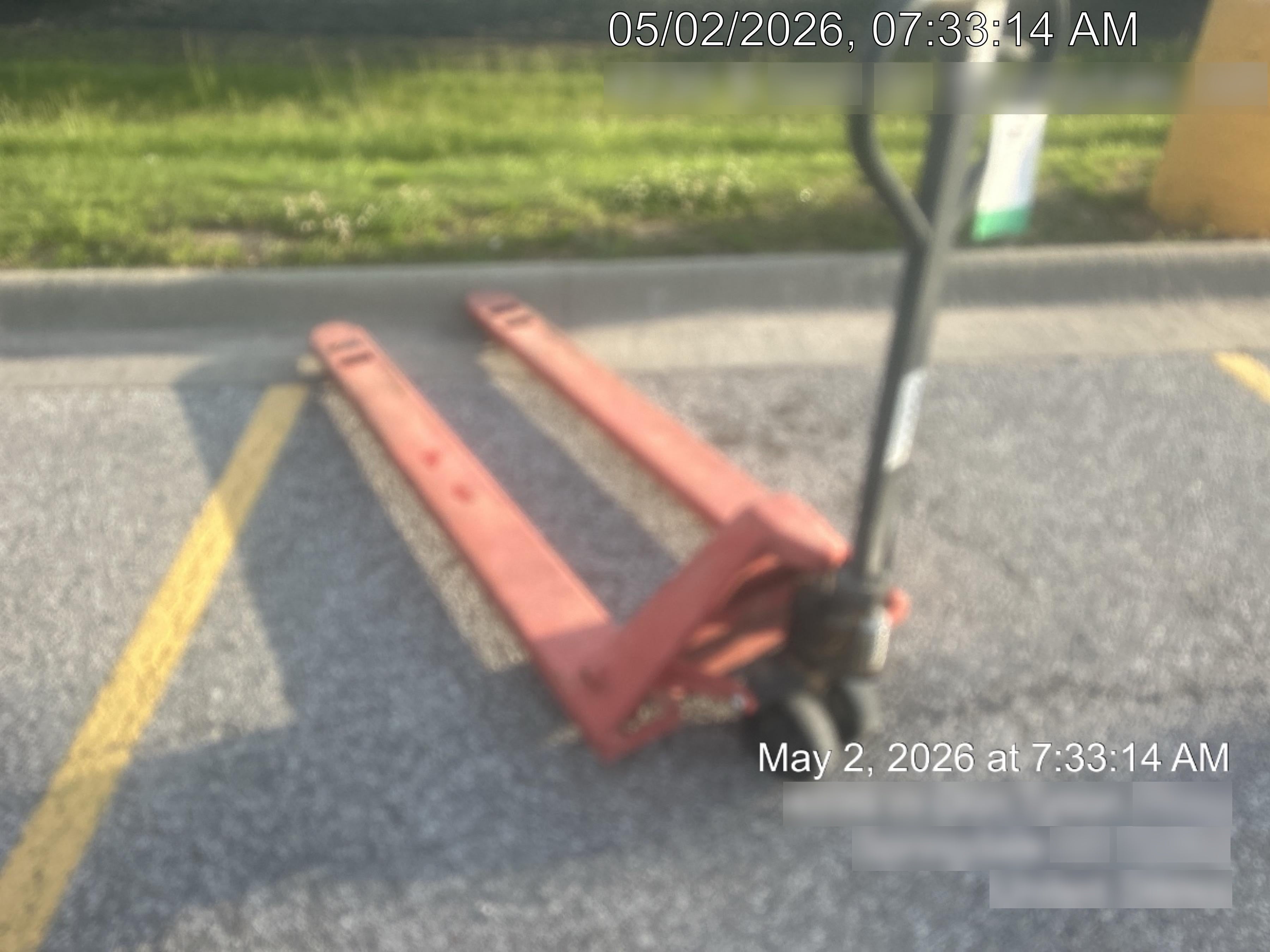 2022 DAYTON 5500 lb Pallet Jack