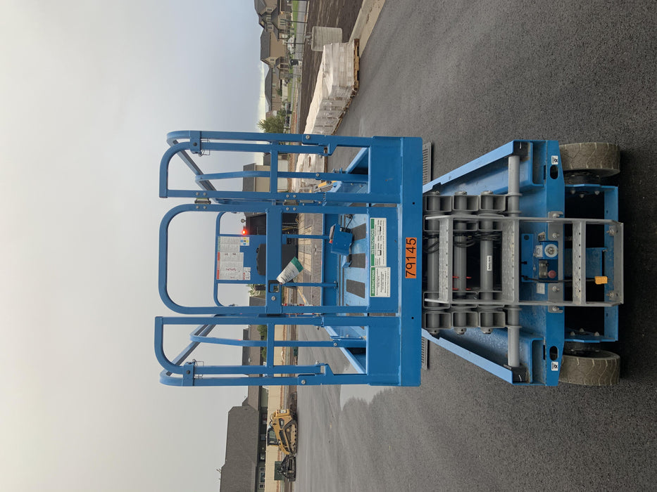 2019 Genie GS-2646 folding rails with full height swing gate