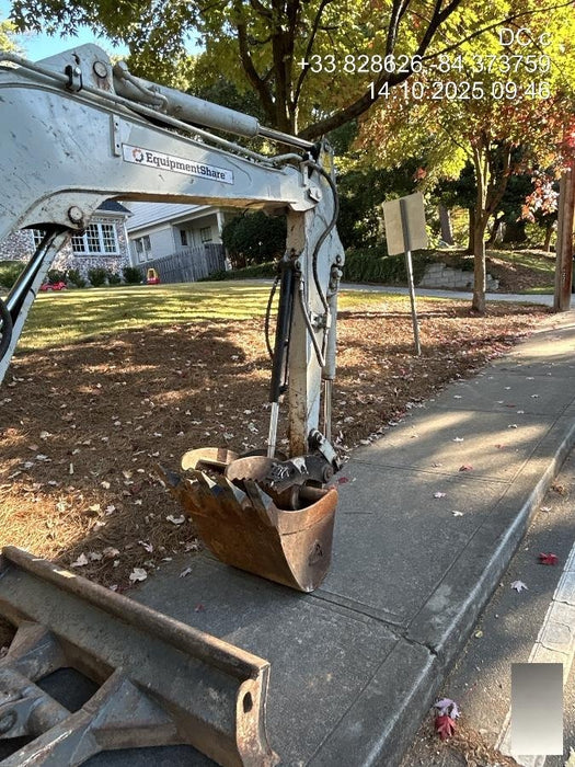 2021 TAKEUCHI TB235-2R