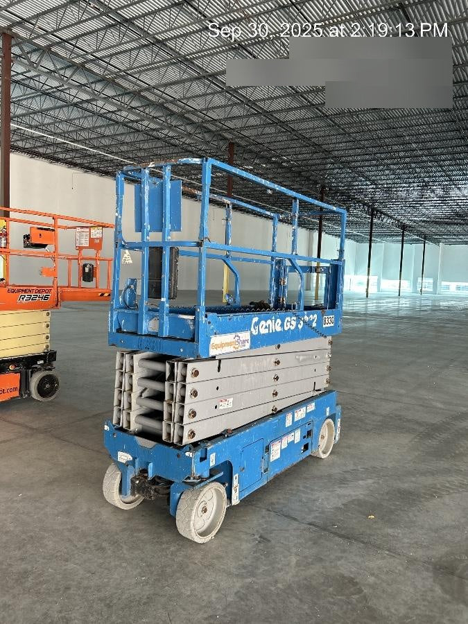 2018 Genie GS-3232 Genie GS3232 Lift w/Folding Rails and Swing Gate