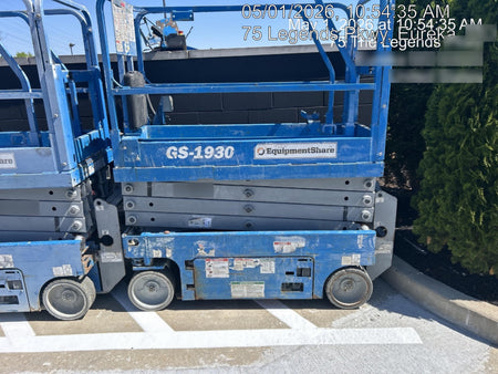 2020 Genie GS-1930 Solid Non Marking Tires, Beacon, Folding rails with half height swing gate