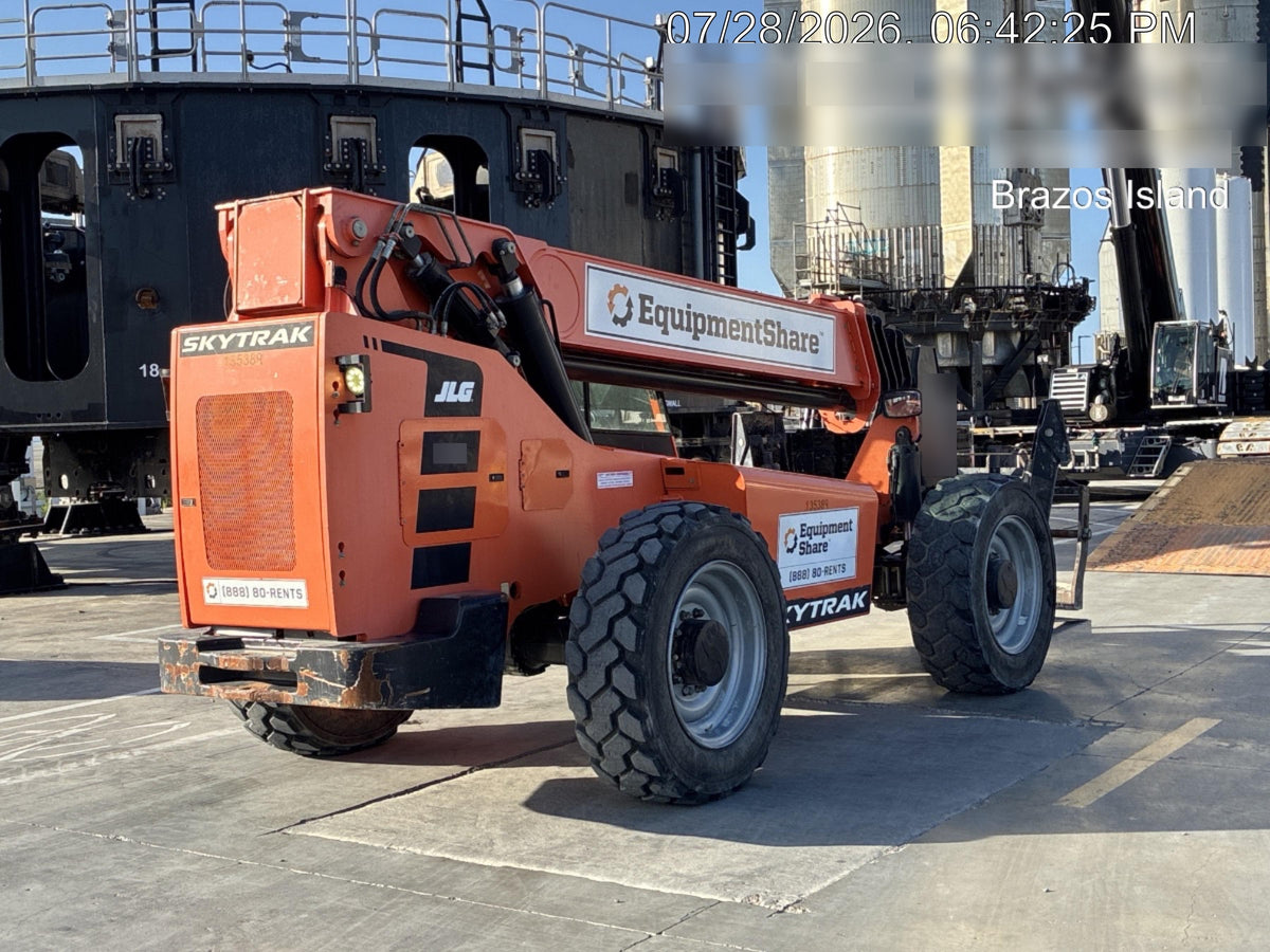 2021 JLG 12054