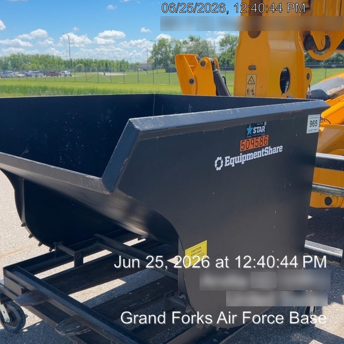 2025 STAR INDUSTRIES M-1820 - Self-Dump Hopper