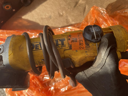 2022 DEWALT DWE402N