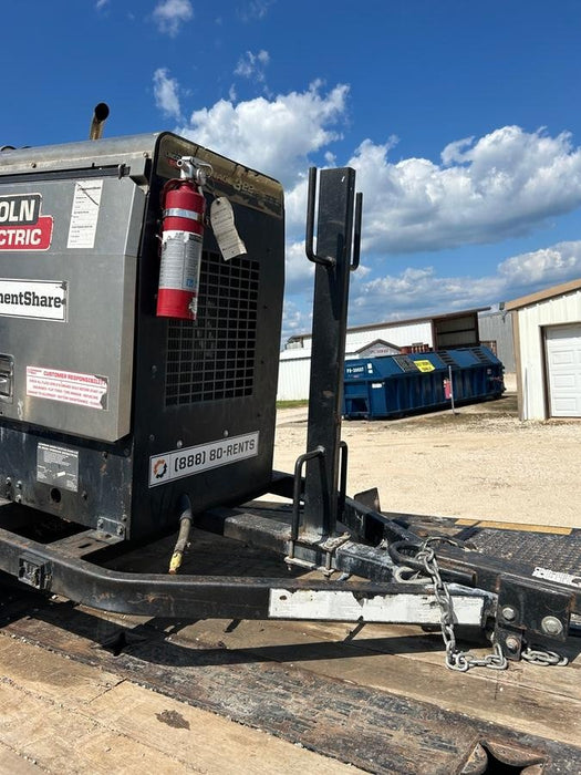 2016 Lincoln Electric Vantage 322 Ready-Pak 3, Two Wheel Trailer, Fender and Light Kit, Cable Rack