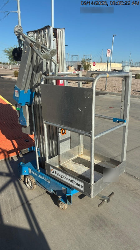2019 GENIE AWP-30S