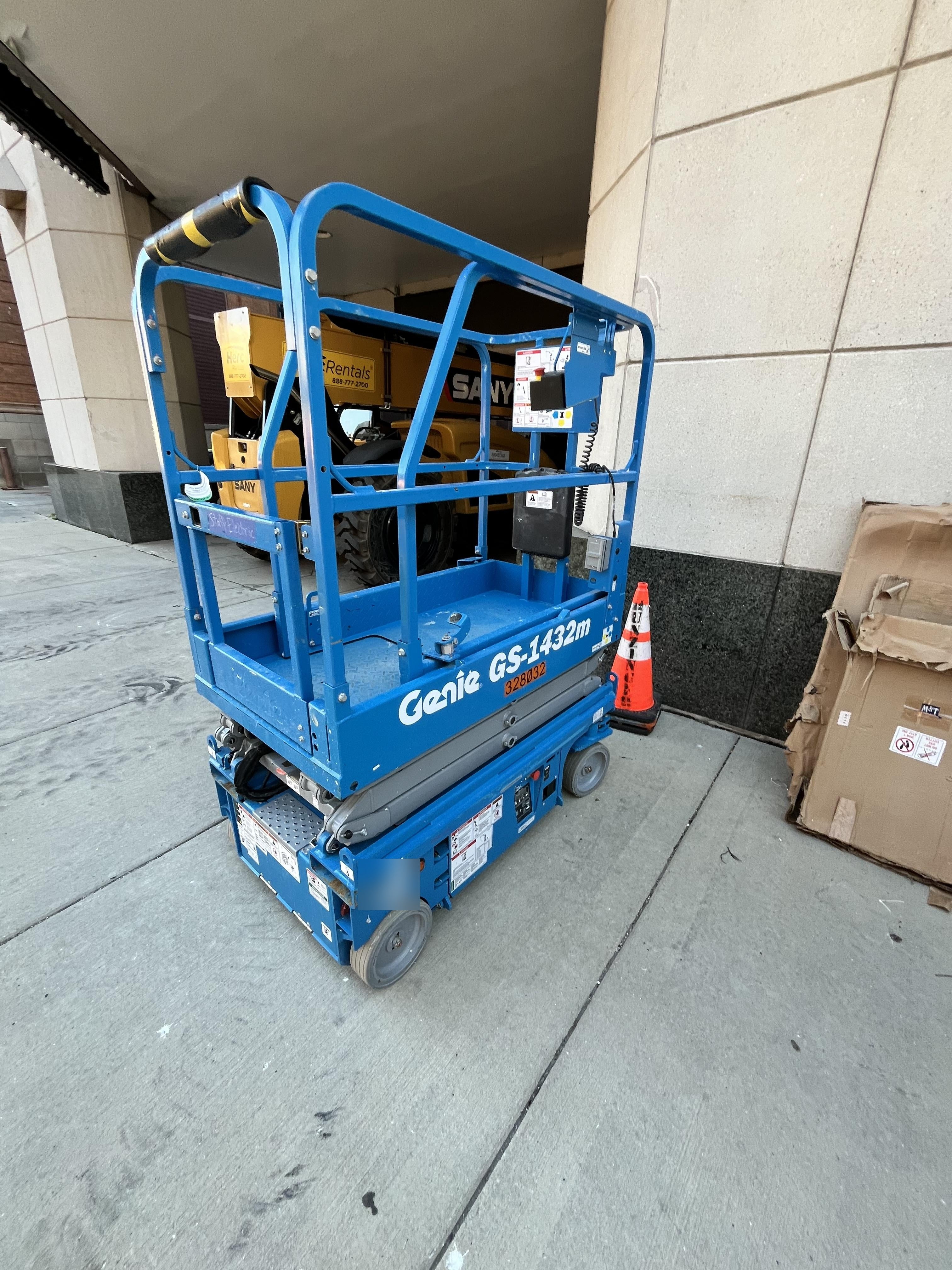 2023 GENIE GS-1432
