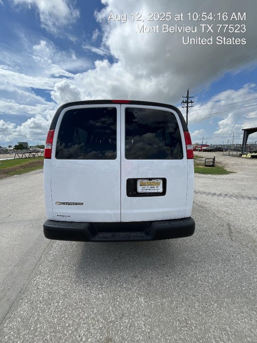 2025 CHEVROLET Express Van - Rental
