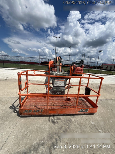 2016 JLG 660SJ