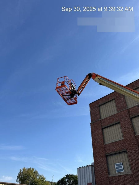 2022 JLG 860SJ