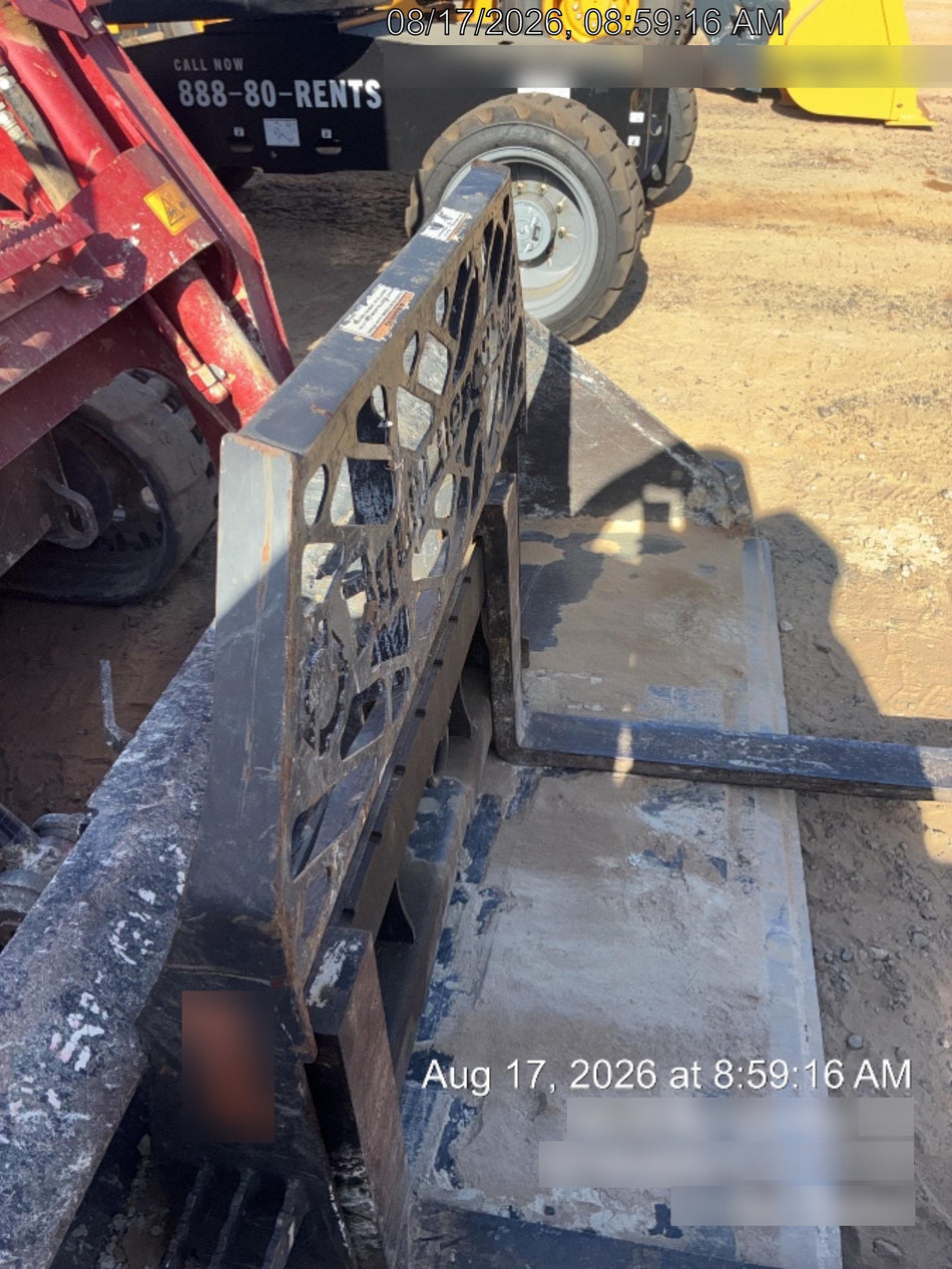 2020 PALADIN 48" Pallet Forks - Paladin