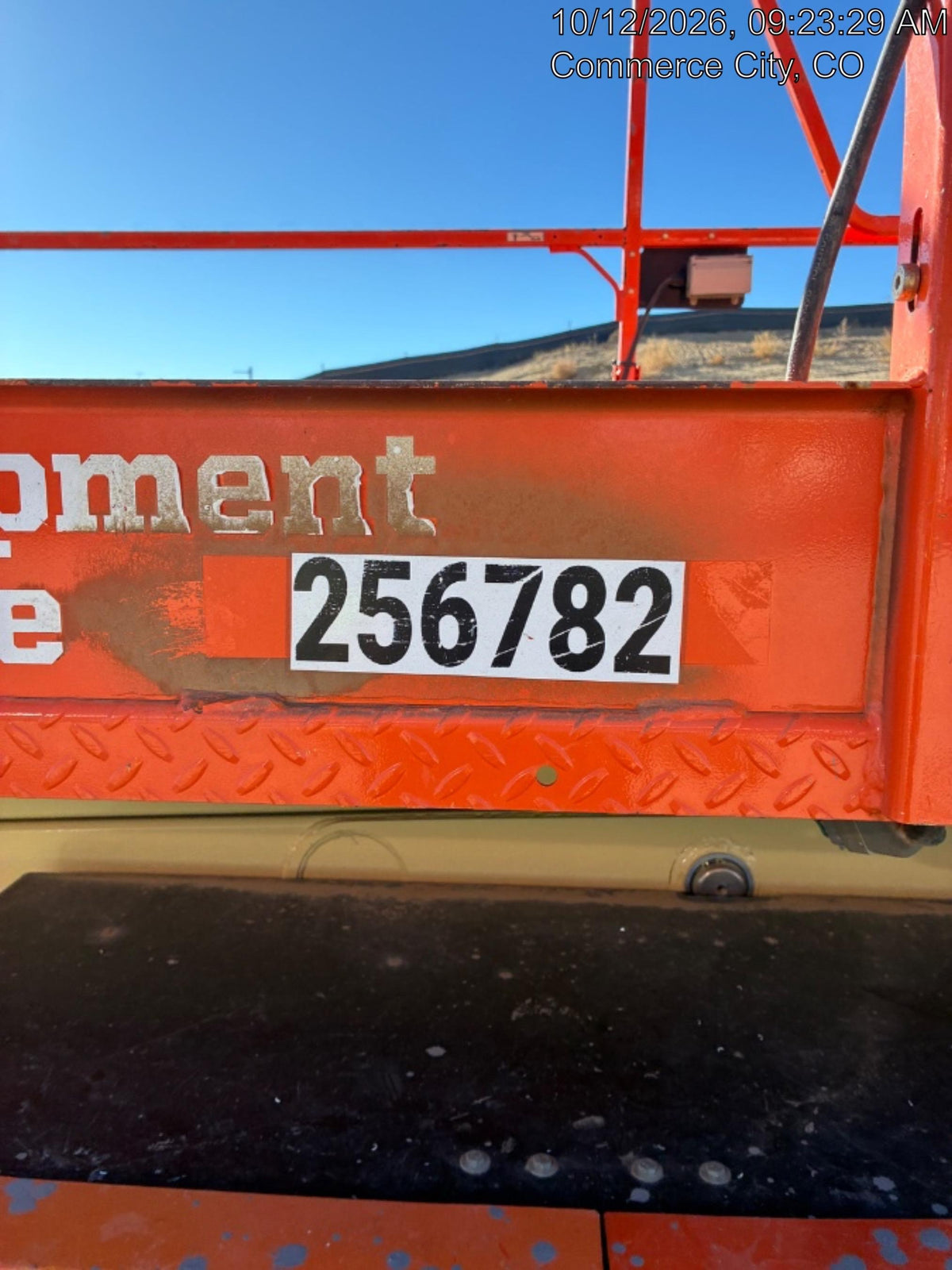 2022 JLG RT3369