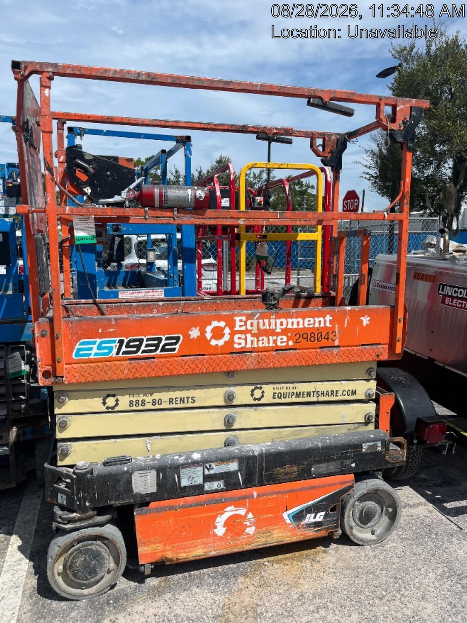 2023 JLG ES1932