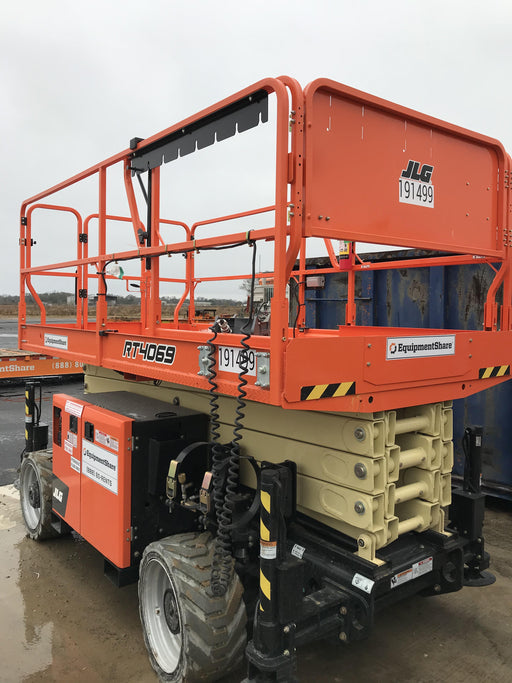 2021 JLG RT4069