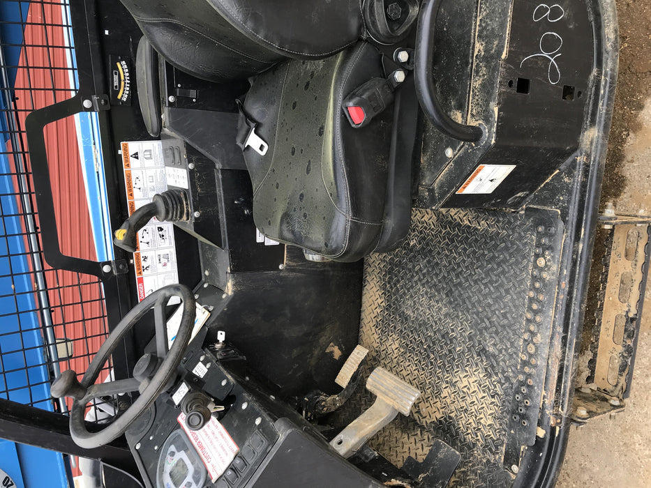 2018 Genie GTH-636 Genie GTH-636 w/Open ROPS, Solid Tires, Work Light/Beacon, 48" Carriage and Forks