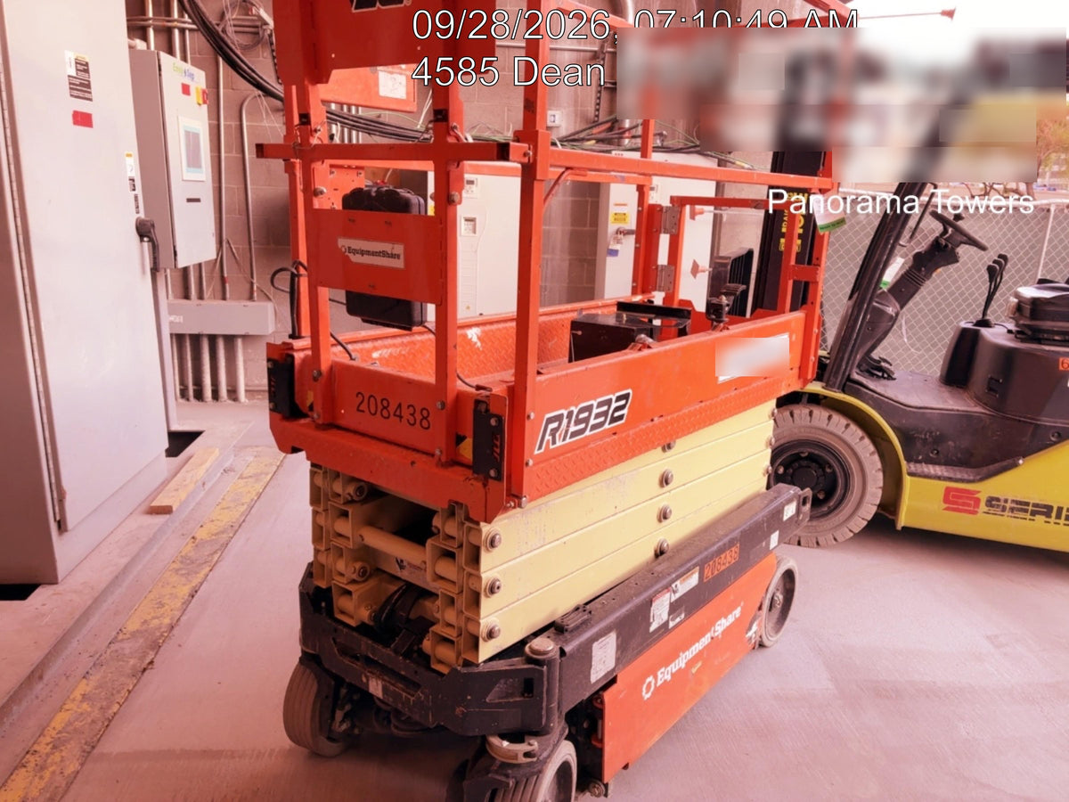 2022 JLG R1932