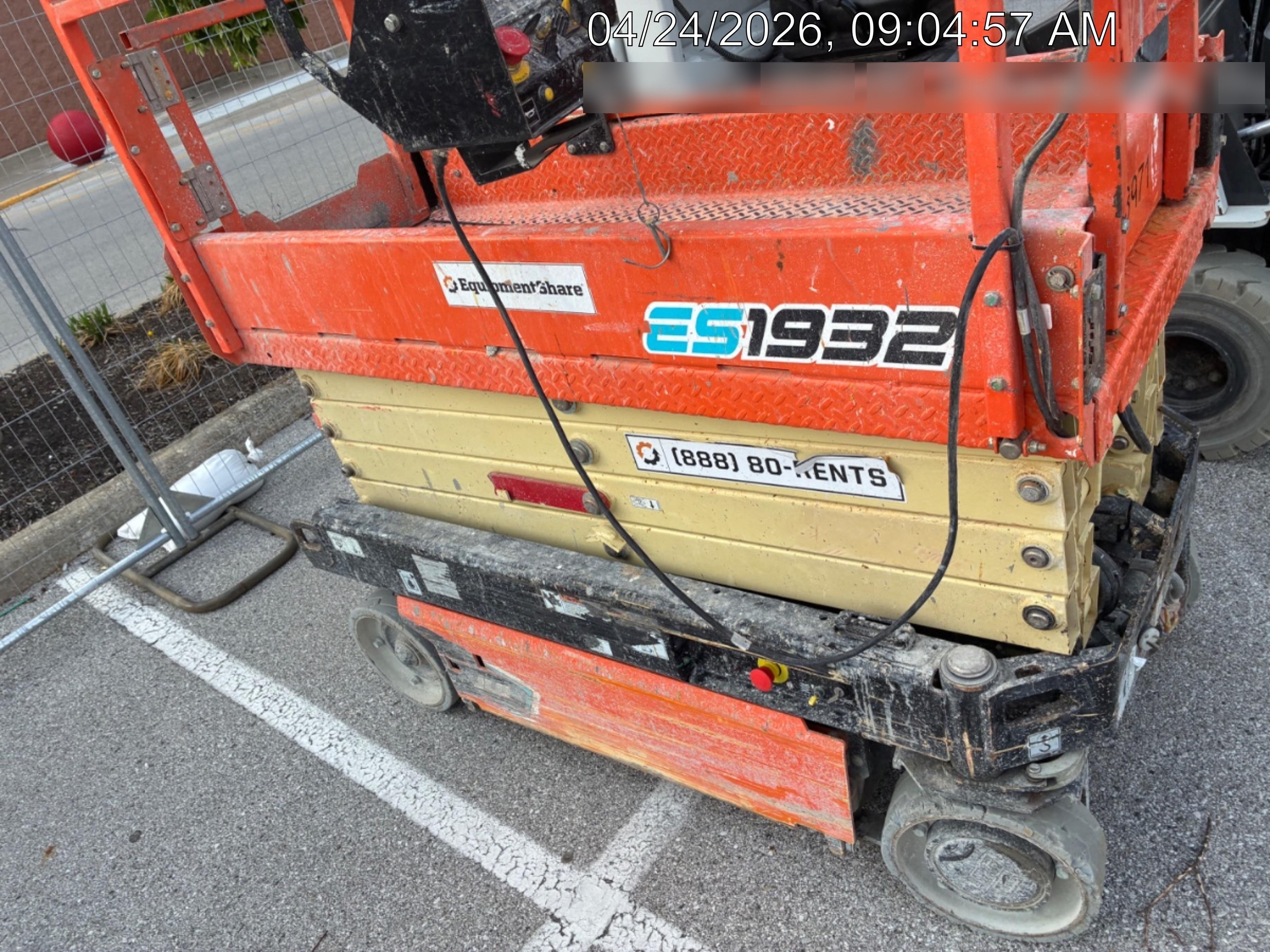 2022 JLG ES1932