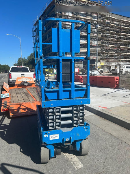2020 Genie GS-1930 Solid Non Marking Tires, Beacon, Folding rails with half height swing gate, 800W Inverter