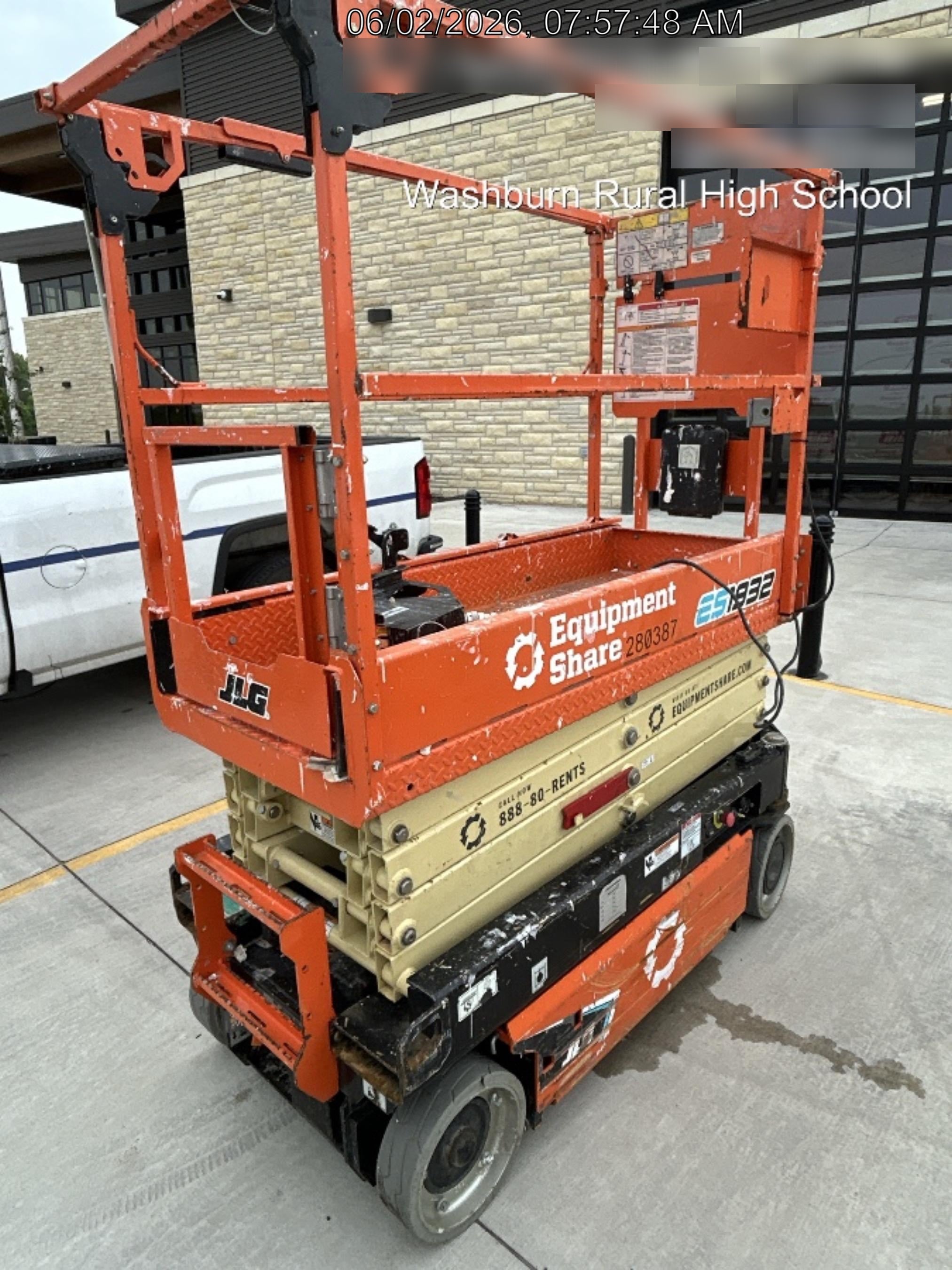 2022 JLG ES1932