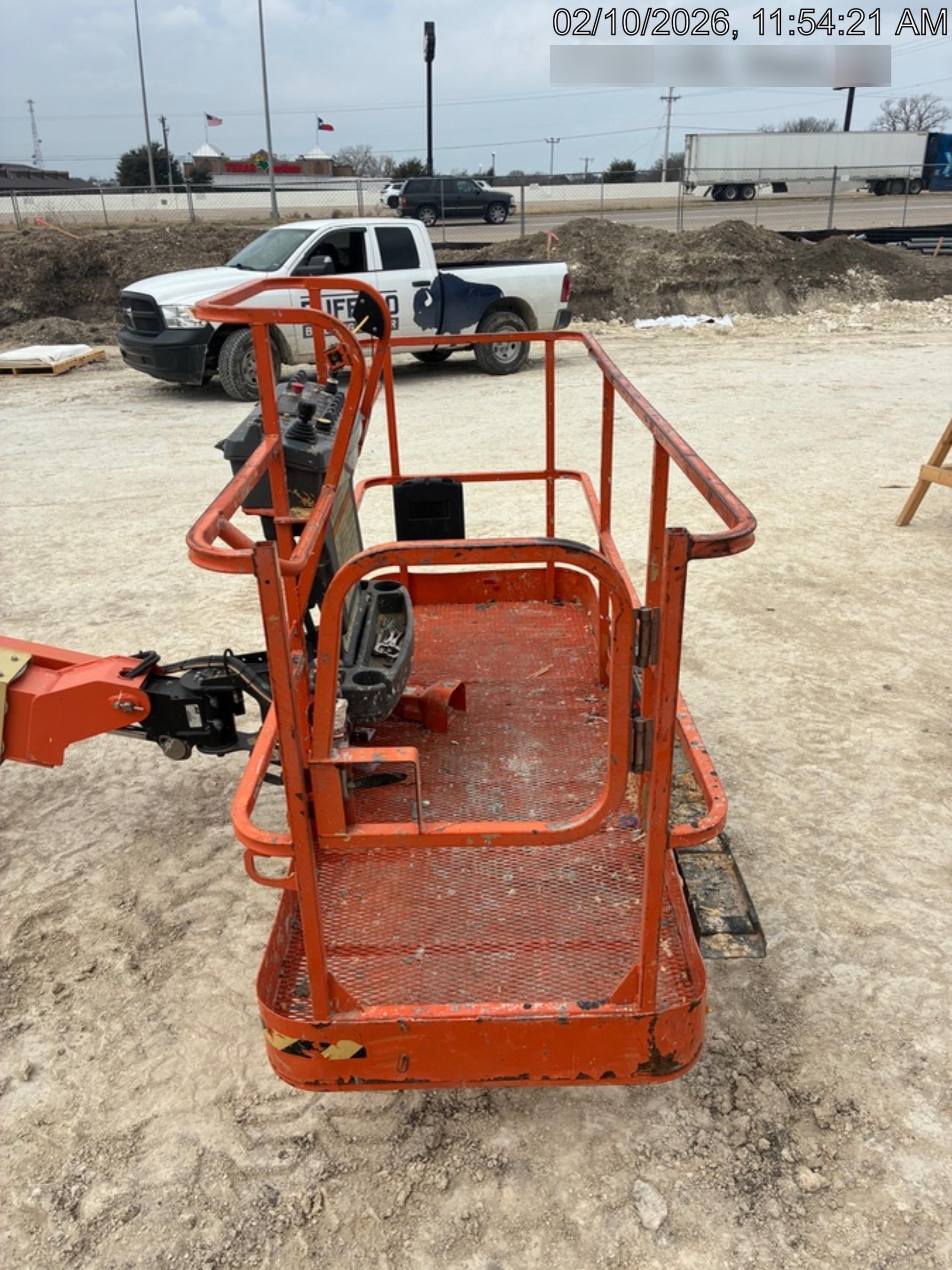 2021 JLG 400S