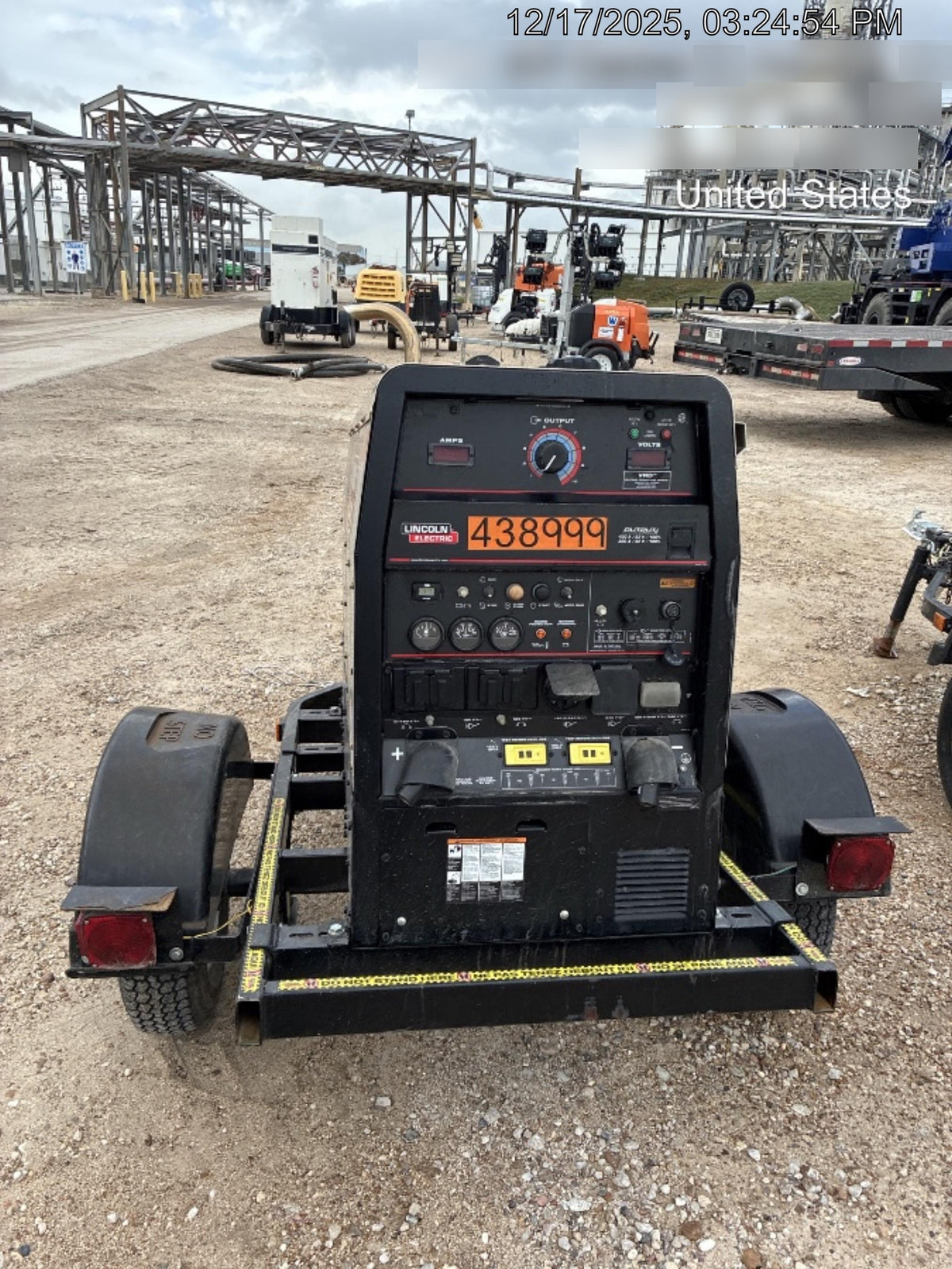 2024 Lincoln Electric LE400 Kubota V1505, Trlr, Cable Rack, Light Kit, ES Decals, T3