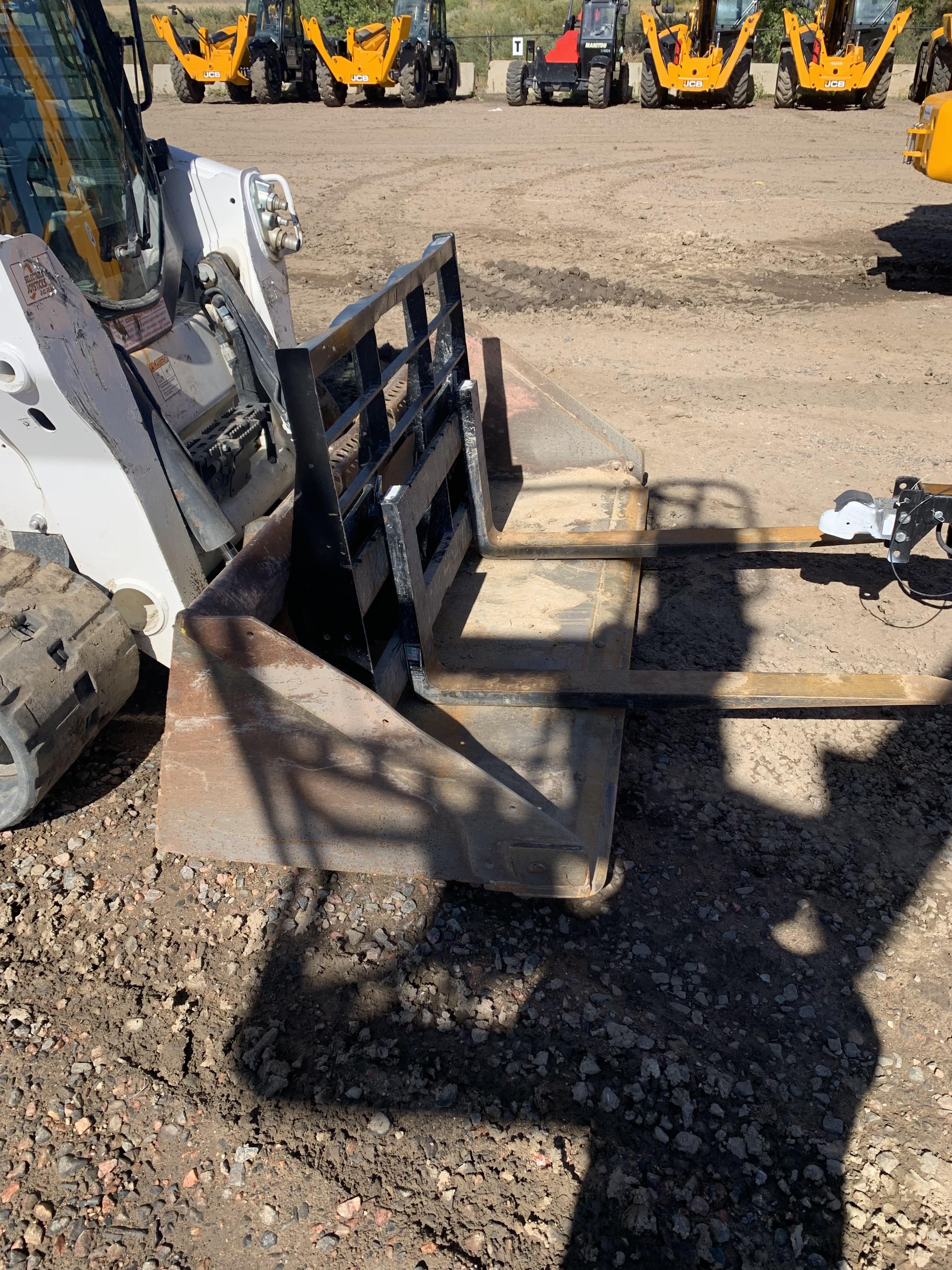 2022 ARROW MATERIAL HANDLING 60" Pallet Forks - Arrow