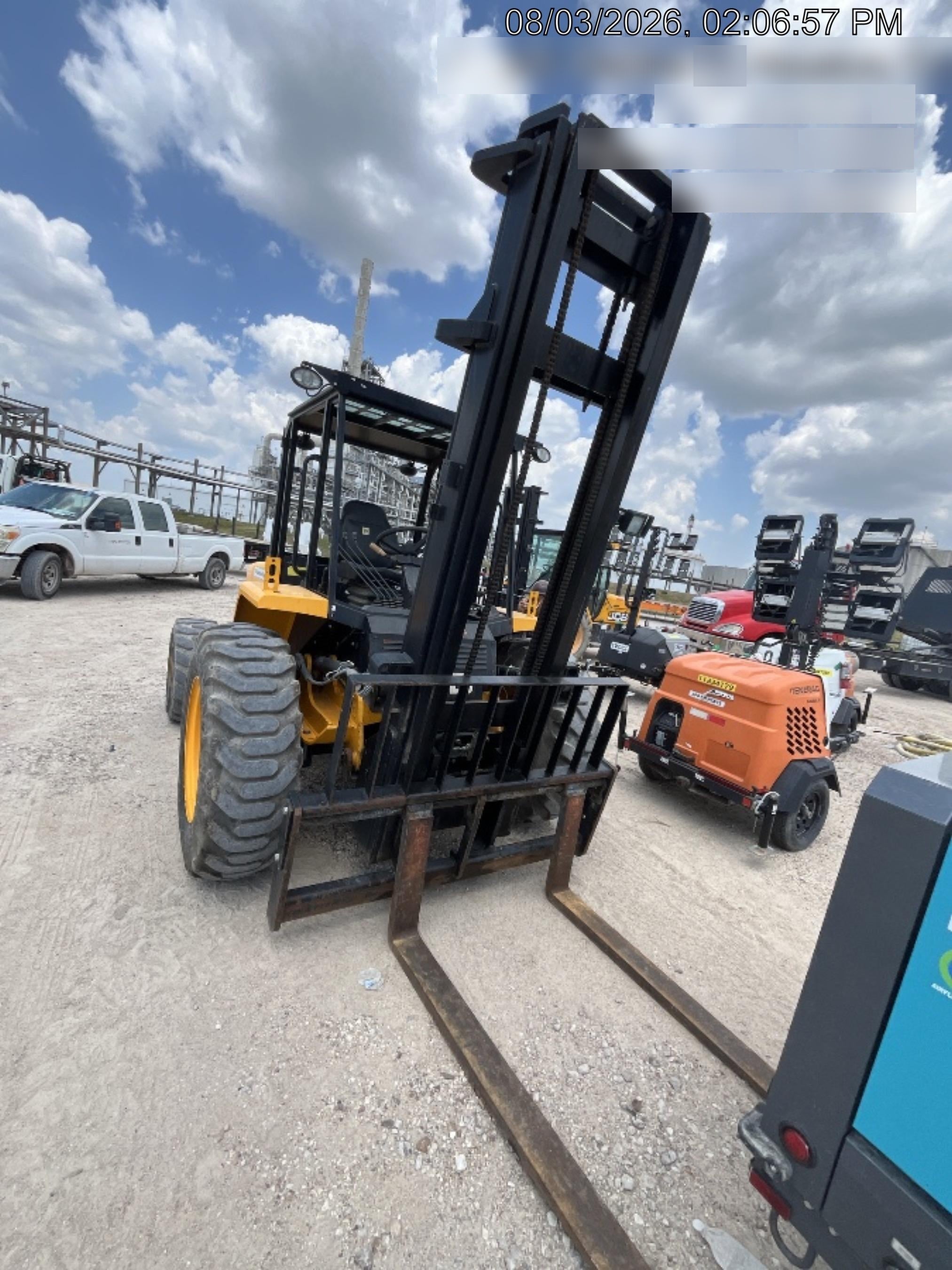 2023 JCB 930-4