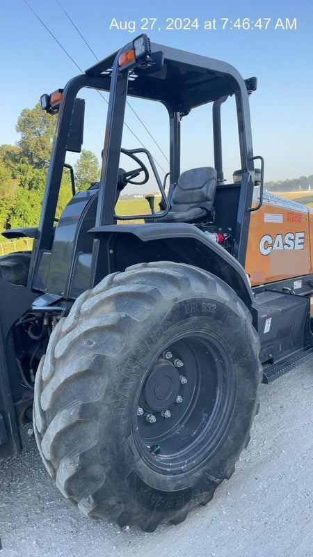 2023 CASE 588H