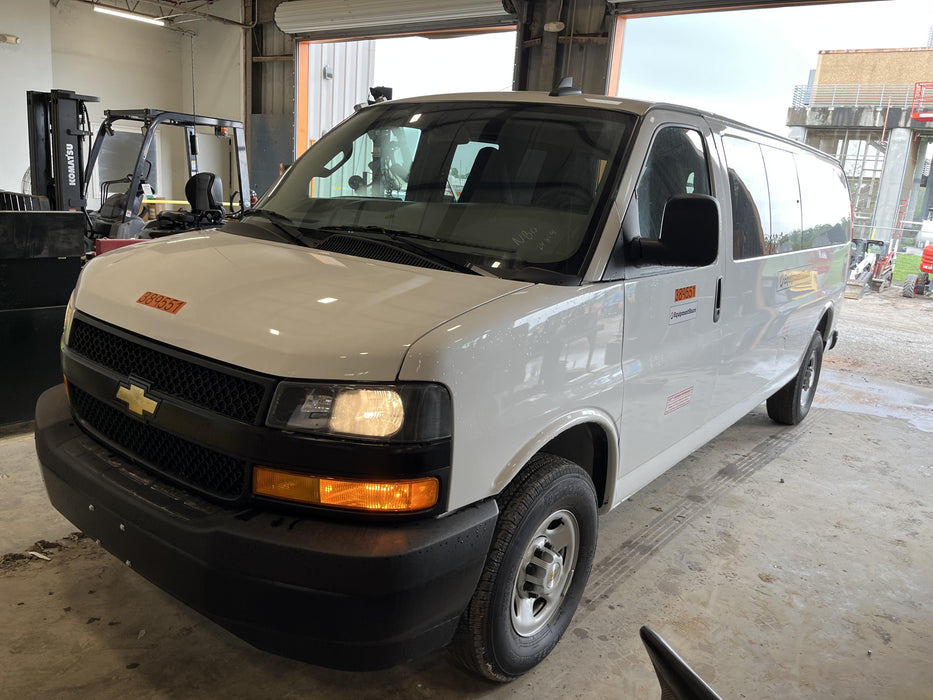 2023 CHEVROLET Express Van - Rental