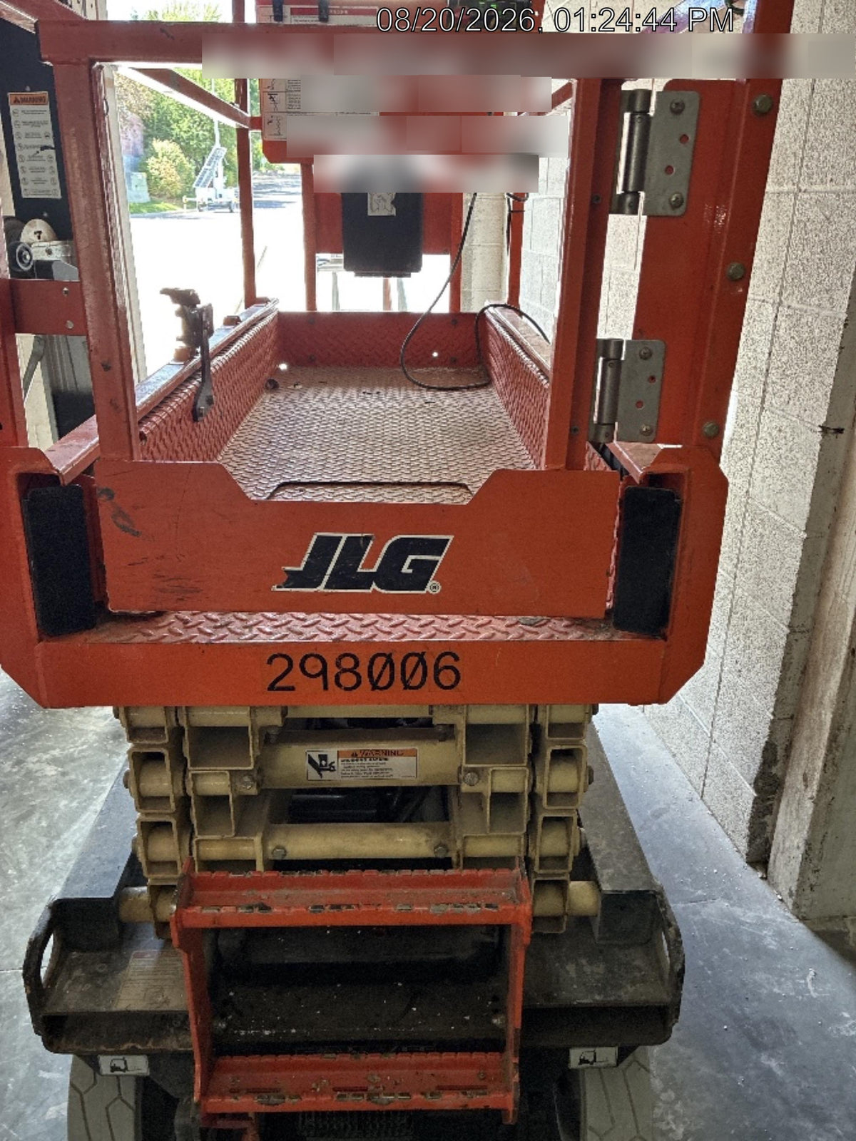 2023 JLG ES1932
