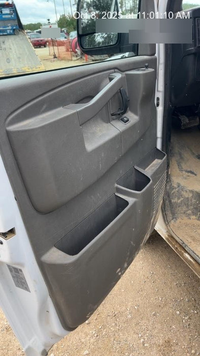 2023 CHEVROLET Express Van - Rental