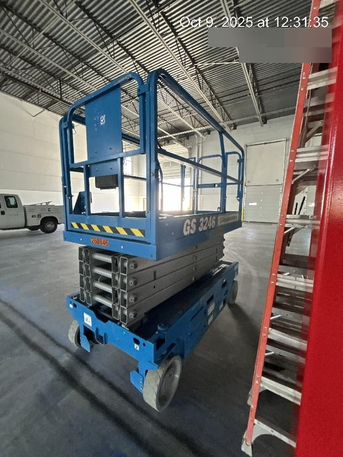 2022 GENIE GS-3246