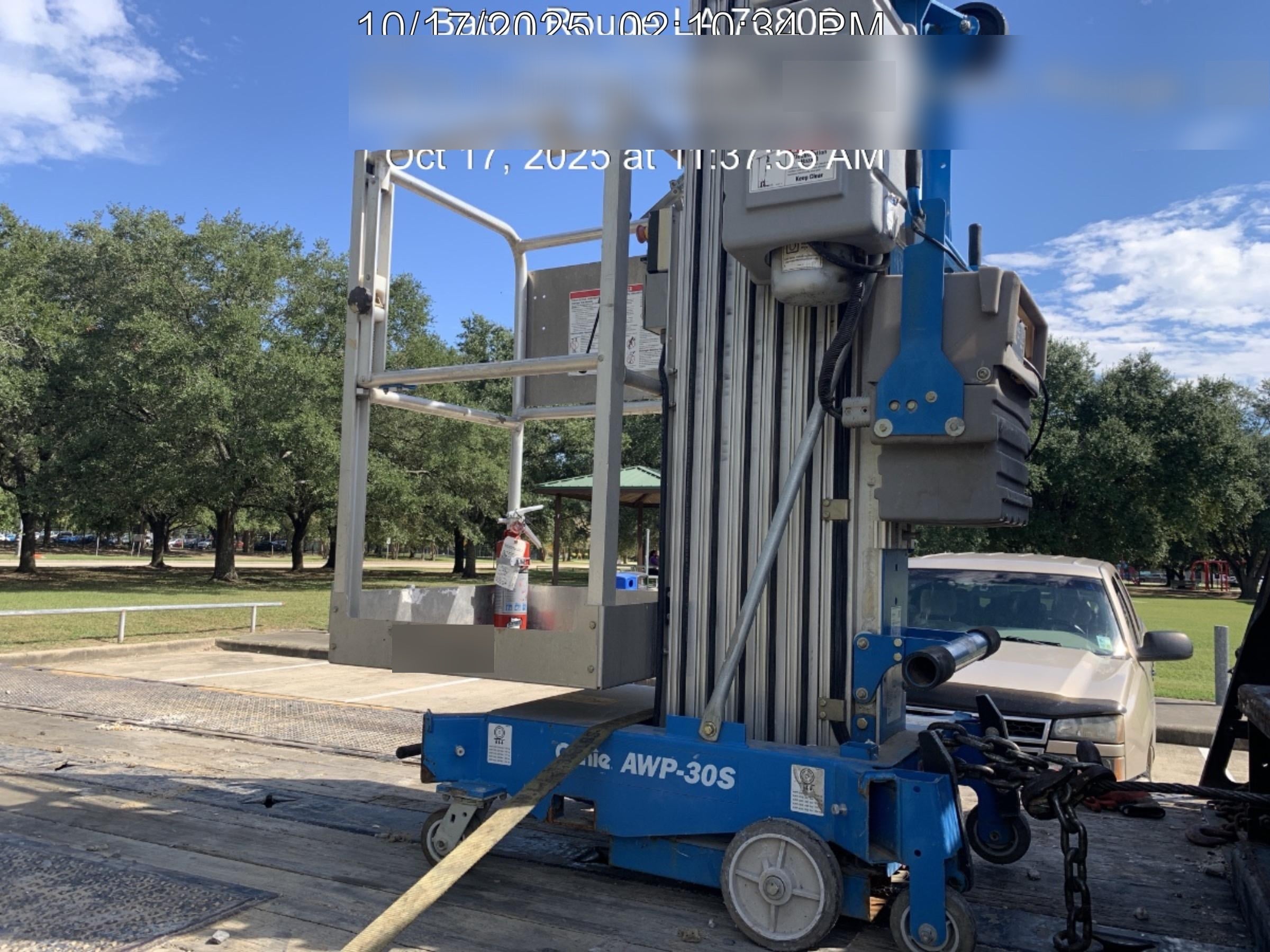 2019 GENIE AWP-30S