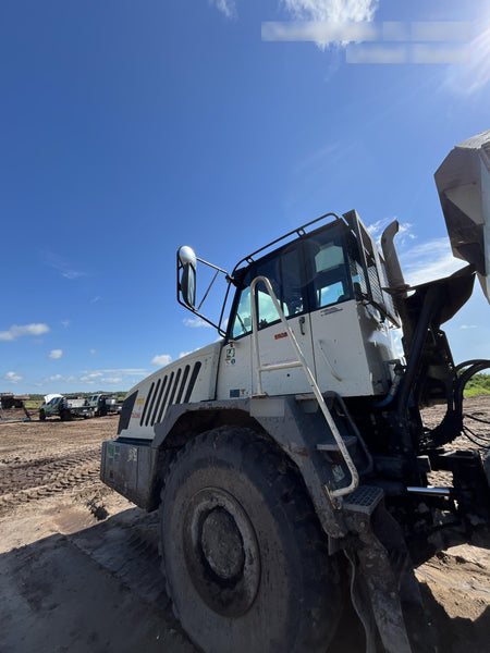 2018 TEREX TA300