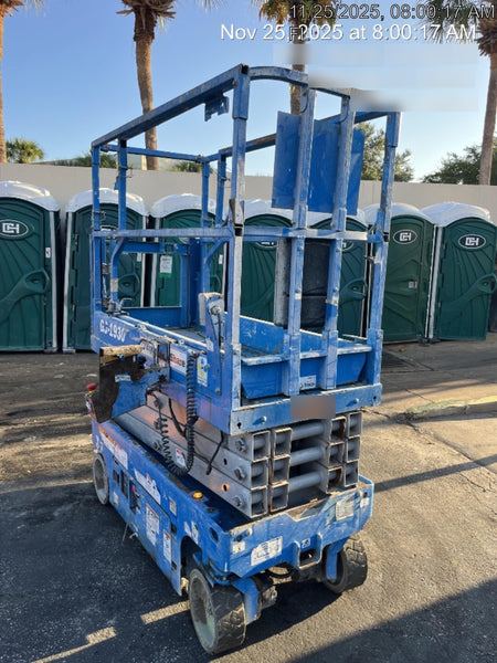 2020 Genie GS-1930 Solid Non Marking Tires, Beacon, Folding rails with half height swing gate