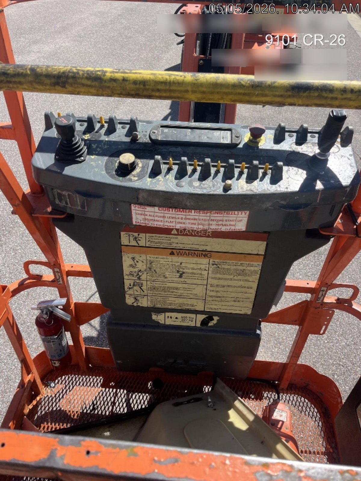2019 JLG E400AJPN