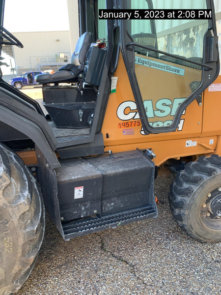 2021 CASE 588H