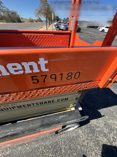 2025 JLG ES1932