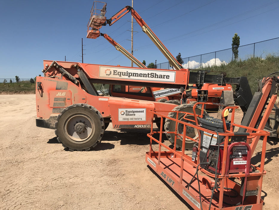 2020 Skytrak 10054 Cab/Heat/Air, Solid Tires, Work Lights, Beacon, Aux Hydraulics, Back up Alarm, Lifting Eye, ES Decals