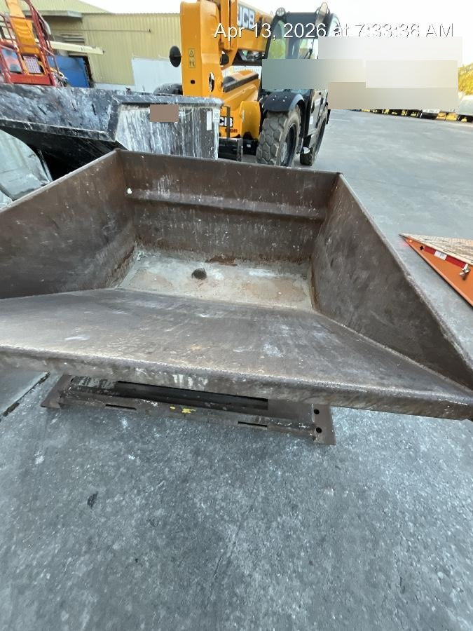 2019 ARROW MATERIAL HANDLING Dump Hopper