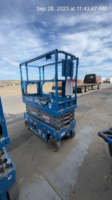 2020 Genie GS-1930 Solid Non Marking Tires, Beacon, Folding rails with half height swing gate, 800W Inverter