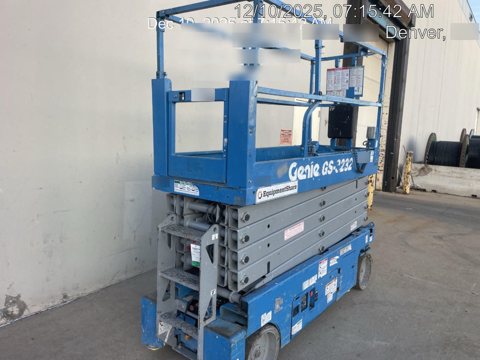 2018 Genie GS-3232 Genie GS-3232 w/Folding rails, Half height swing gate