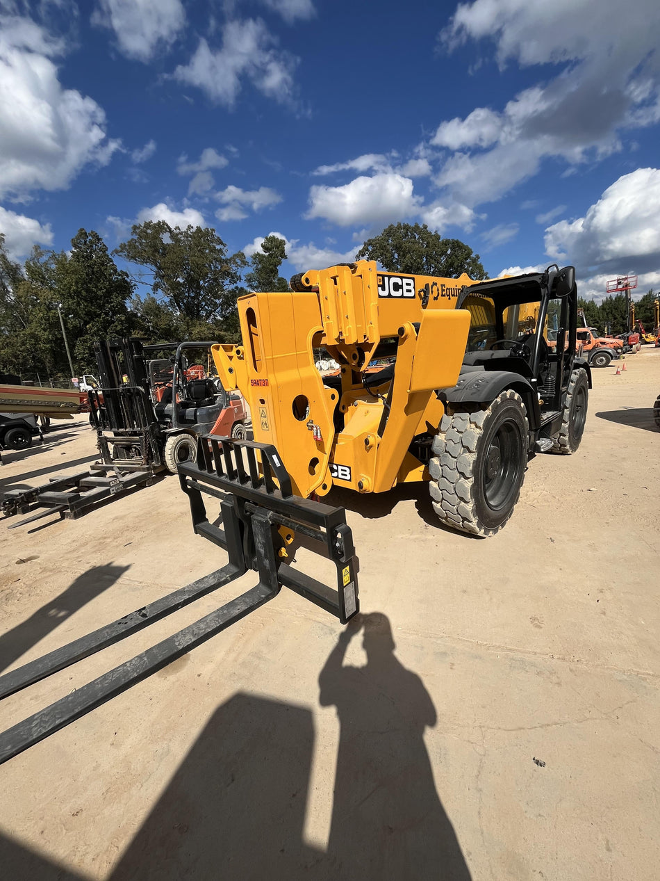 2025 JCB 512-56