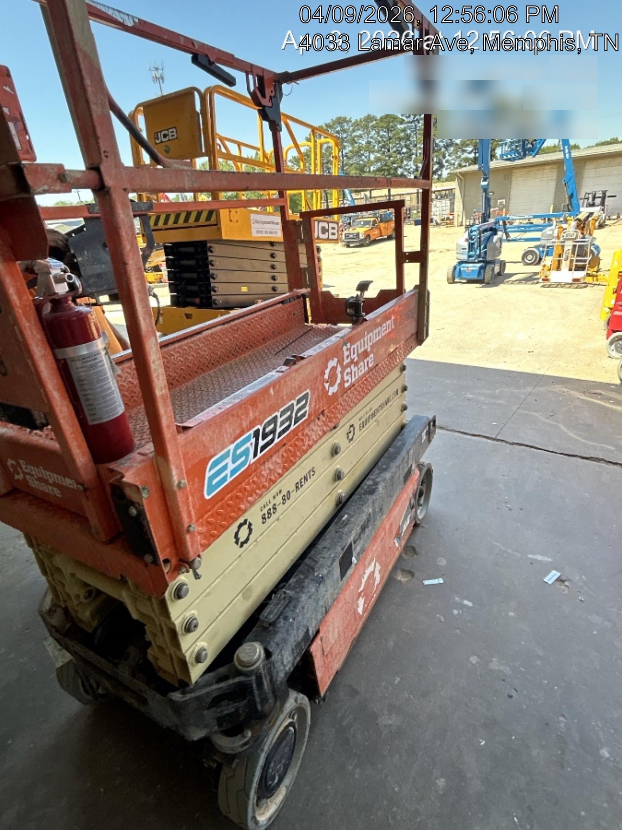 2022 JLG ES1932