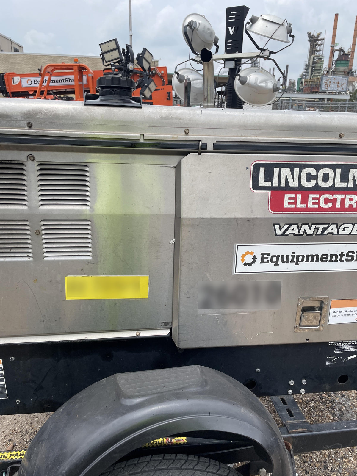 2019 Lincoln Electric Vantage 322 Lincoln Vantage 322 Welder w/Trailer, Light Kit, Cable Rack