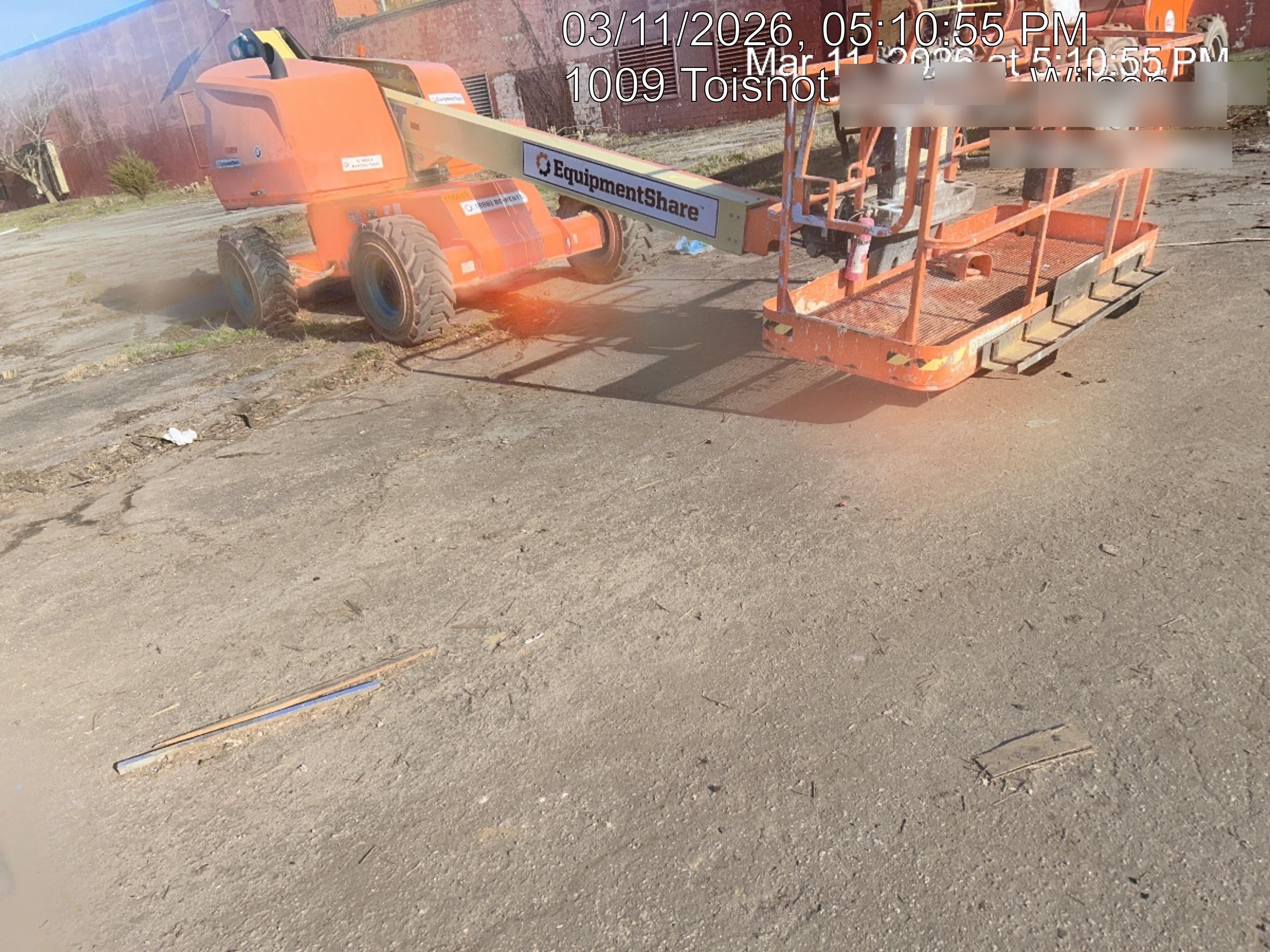 2021 JLG 400S