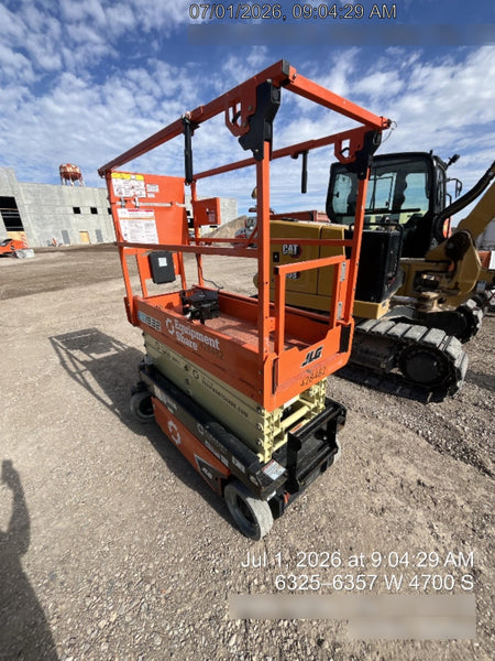 2024 JLG ES1932