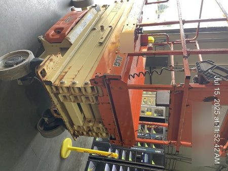 2016 JLG 3246ES
